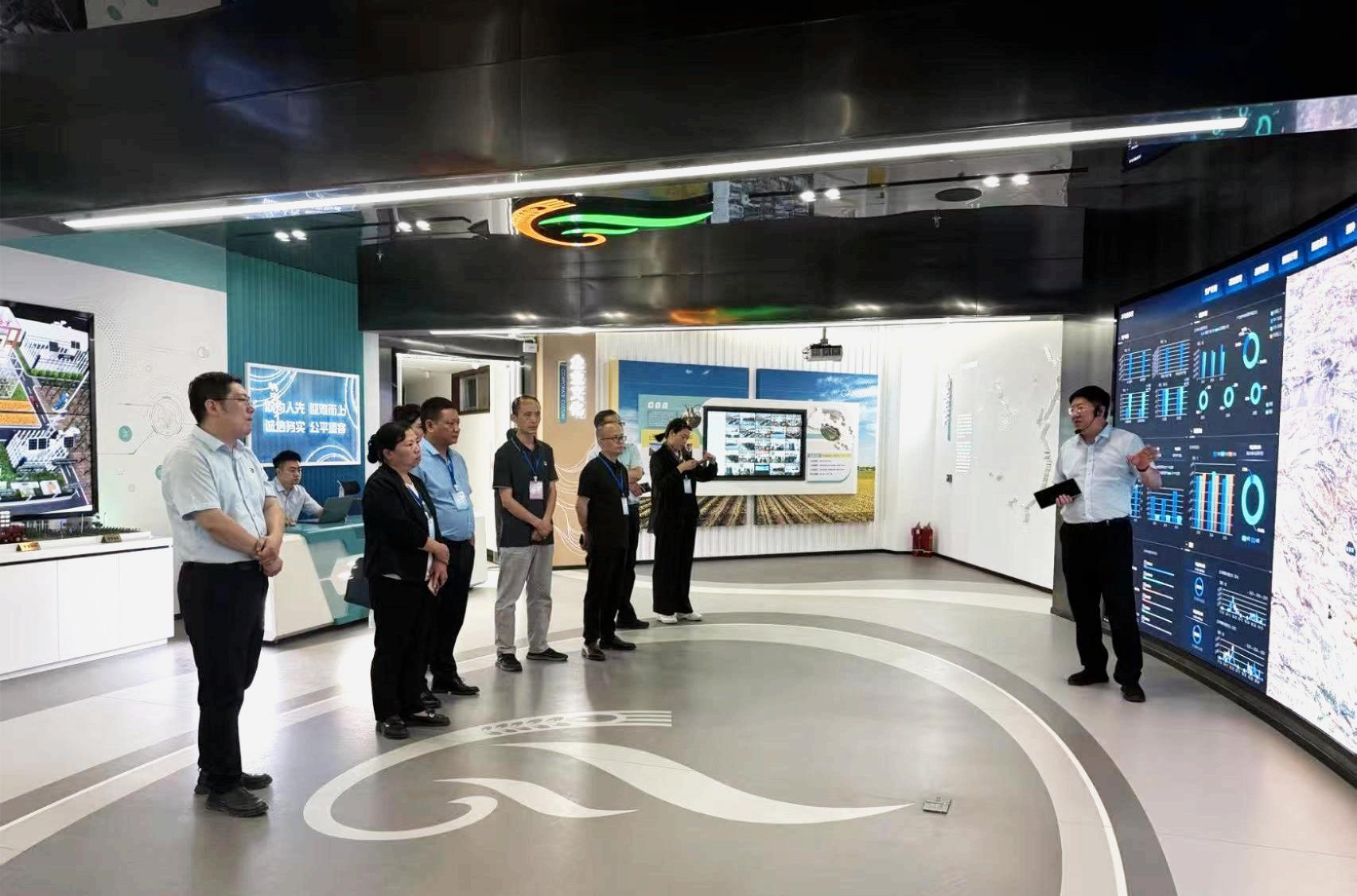 敦煌種業(yè)接受第九屆甘肅省人民政府質(zhì)量獎評審專家組現(xiàn)場評審